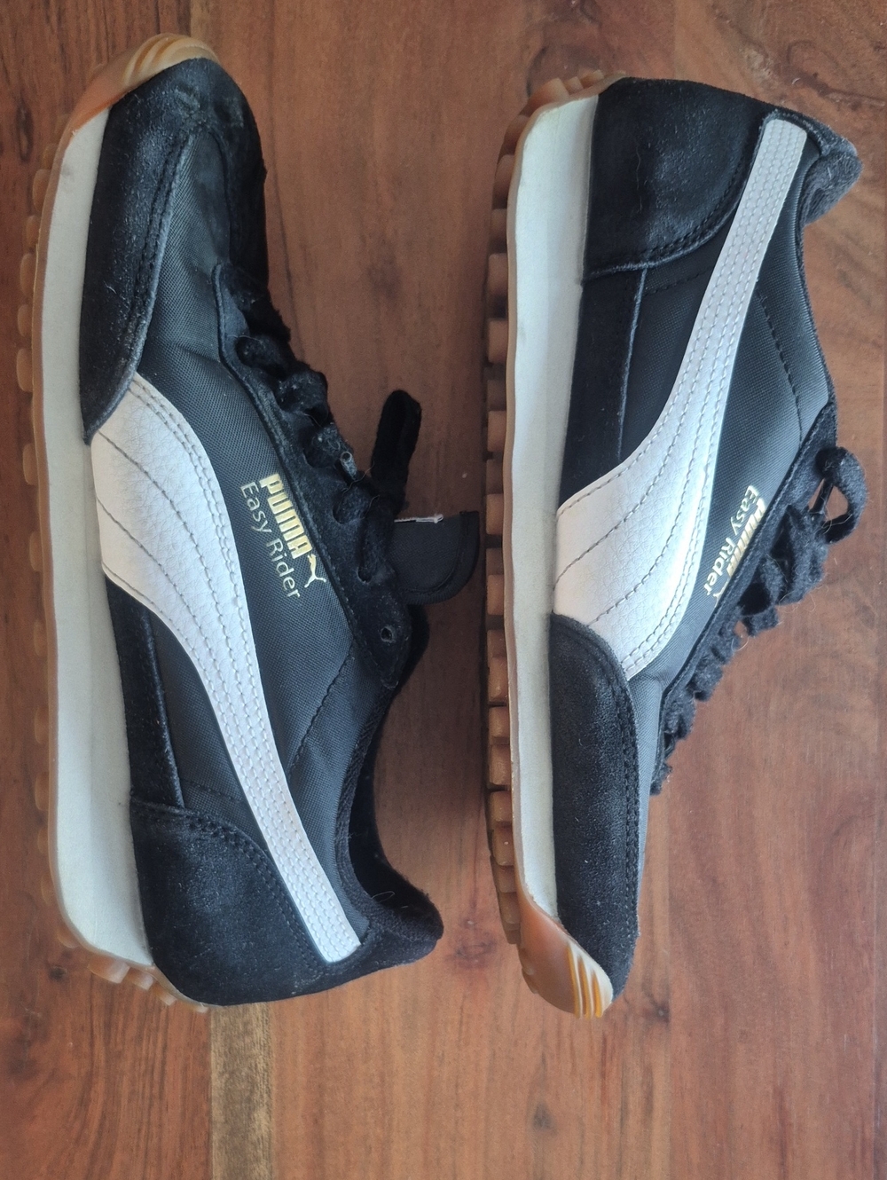 Puma Easy Rider Women's Black & White Sneakers 5.5 Junior